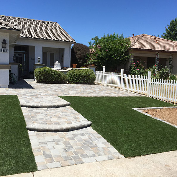 Paver Steps and Turf-After
